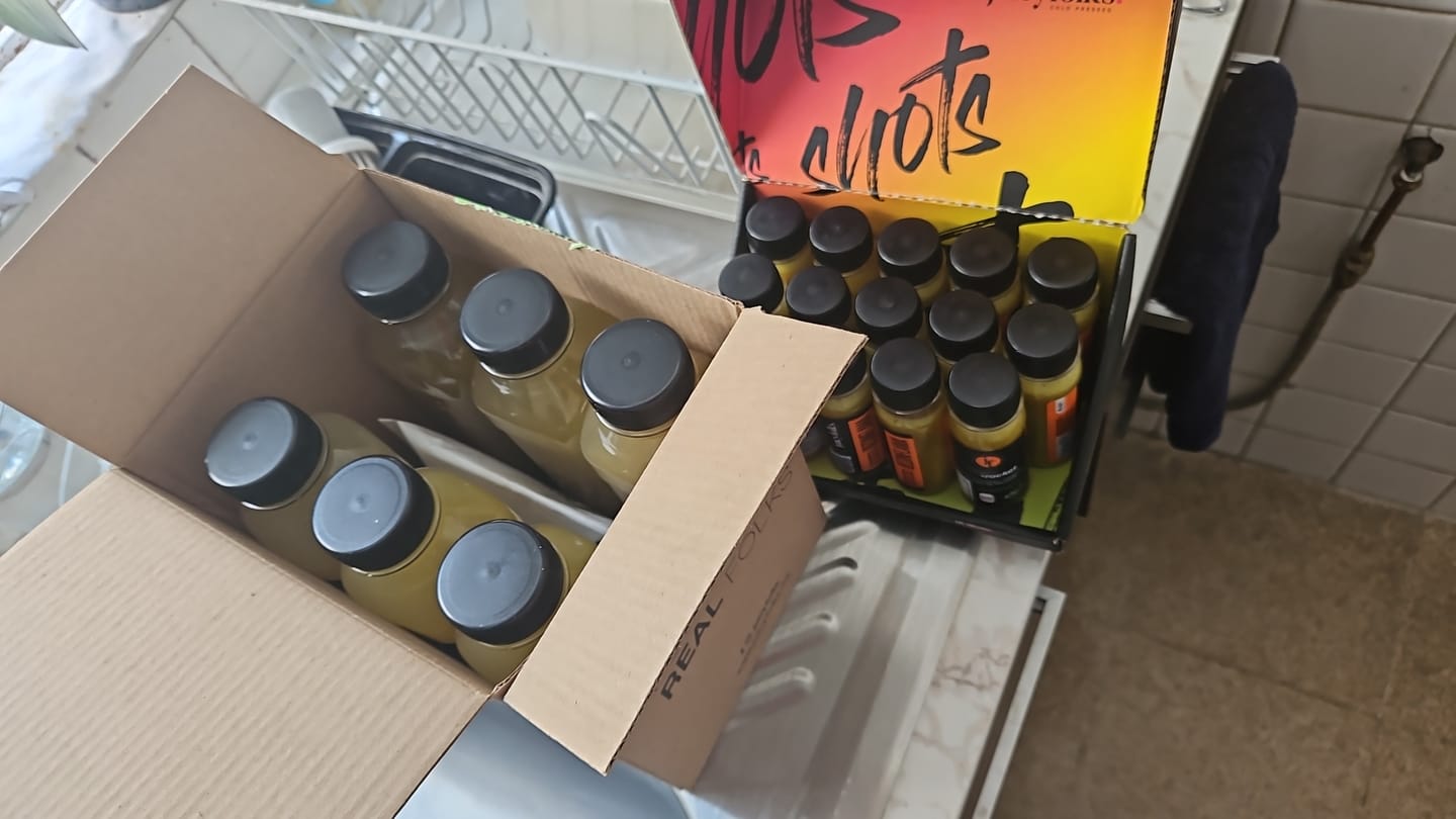 Customer photo review of Six Pack - Personaliza con 6 jugos