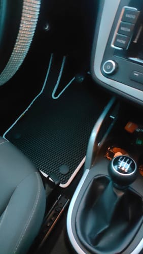 Customer photo review of Dywaniki samochodowe na zamówienie - Przód i tył