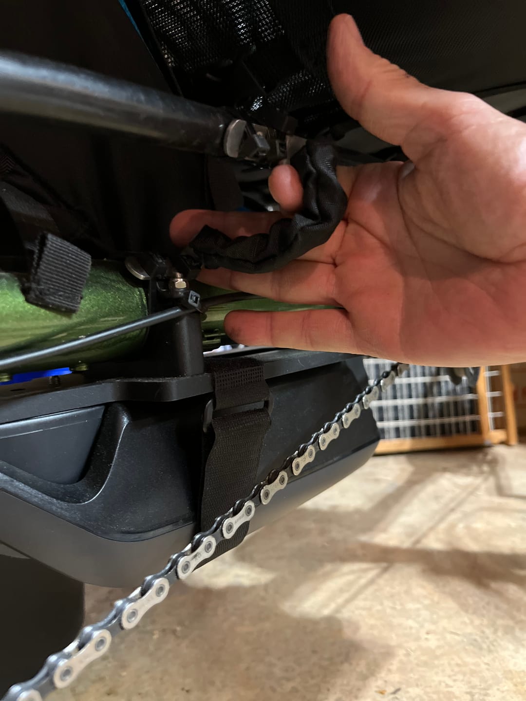 Customer photo review of Floating Chaintube Holder