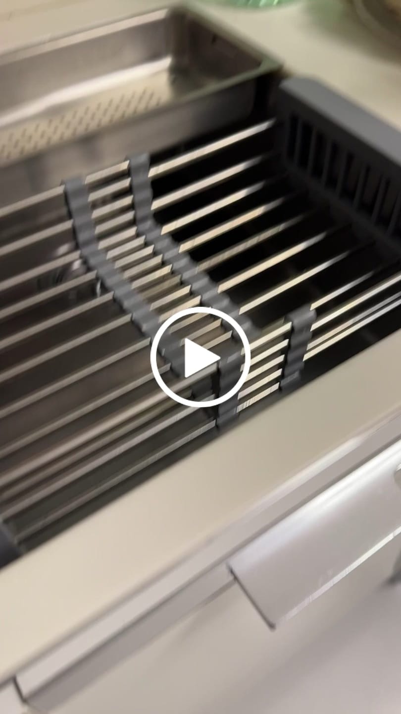 Customer video review of Escurridor Extensible de Acero y Plástico para Pileta