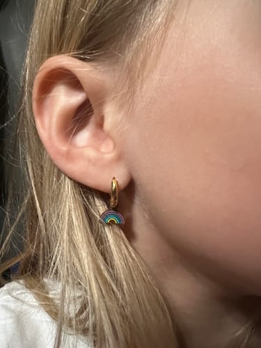 Customer photo review of Gold Huggies