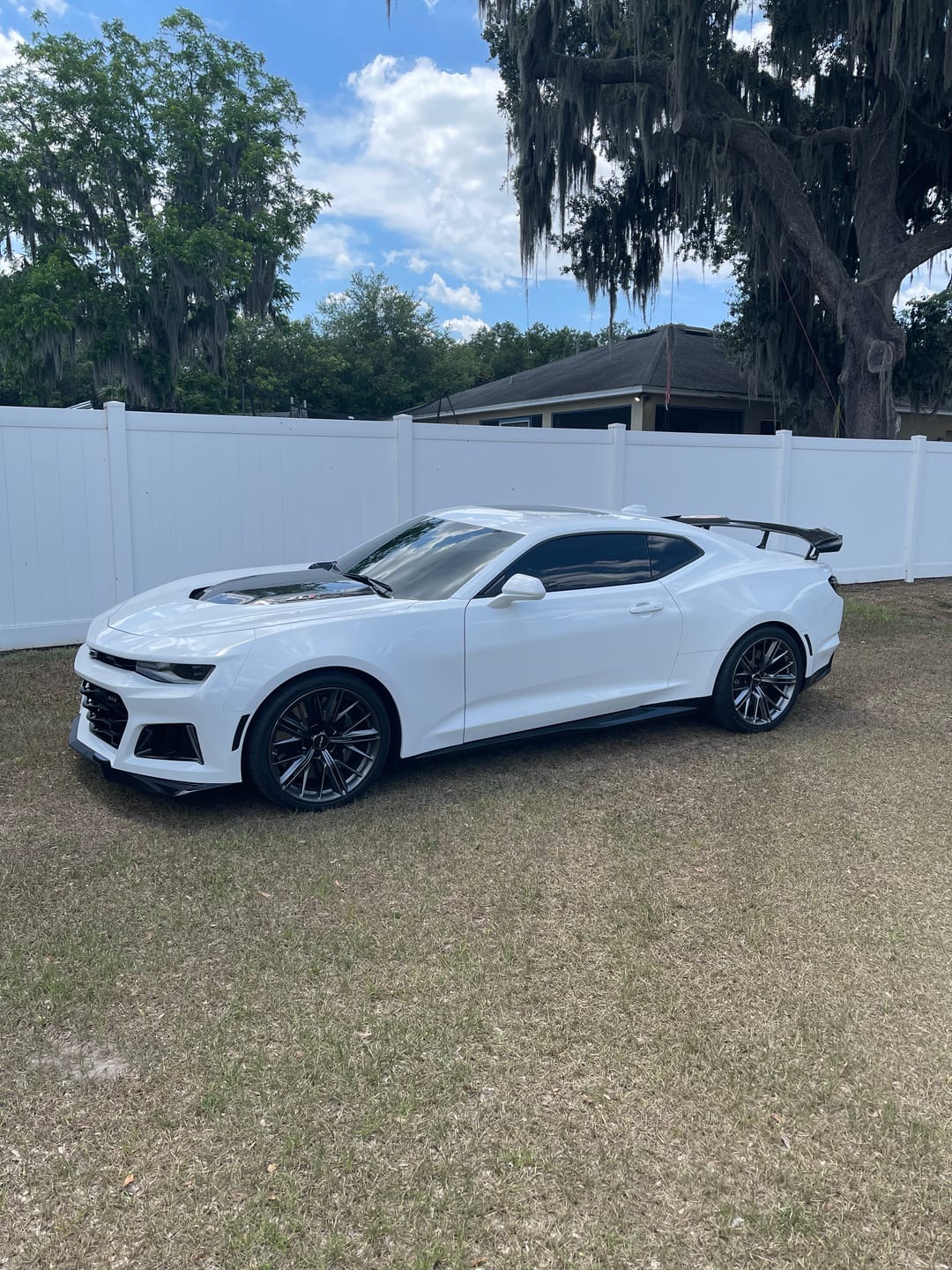Customer photo review of 2016-2024 Chevy Camaro ZL1 1LE Full Carbon Fiber 1pc Rear Spoiler