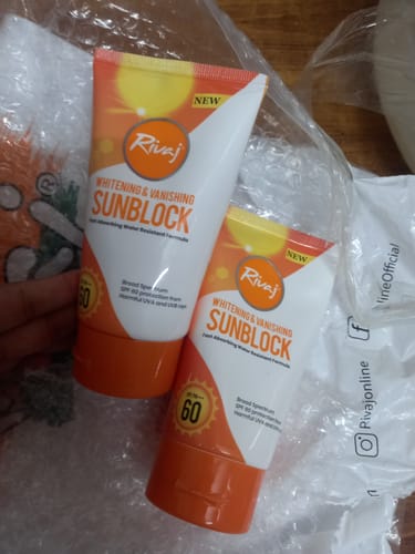 Customer photo review of Whitening & Vanishing SPF60 Sunblock