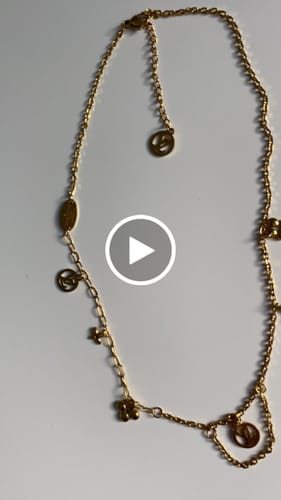Customer video review of Lou Blooming Necklace