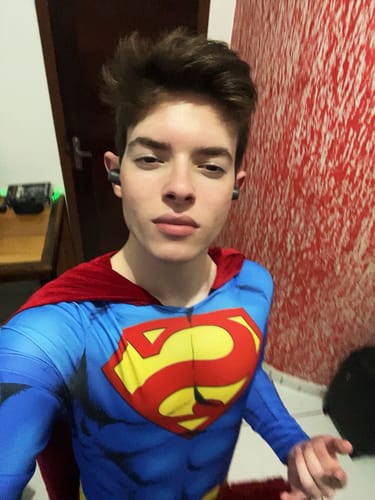 Customer photo review of Cosplay Superman HQ: Traje Clássico