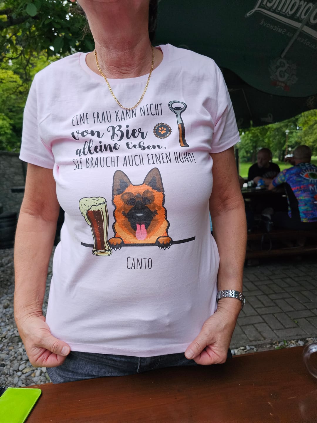 Customer photo review of Bier & Wuff - Individuelles T-Shirt