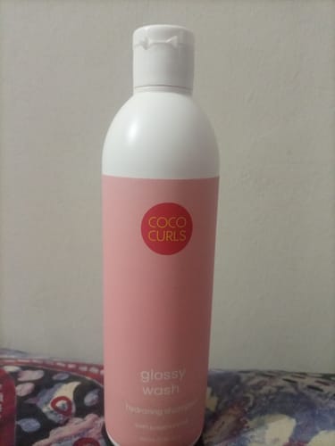 Customer photo review of Glossy Basics