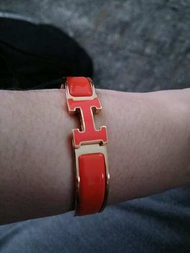 Customer photo review of H BRACELET 12MM GOLD