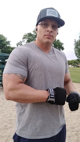 Customer photo review of Iron Addict Hat (Grey/Silver)