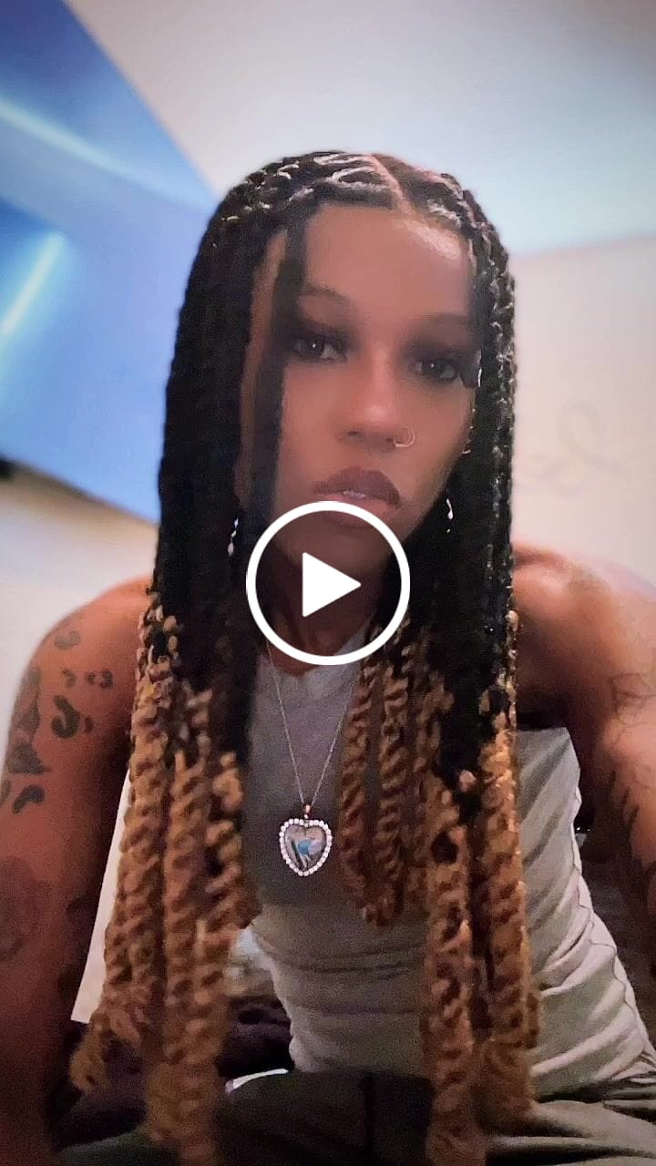 Customer video review of Twist Faux Locs Wig - OFFSET