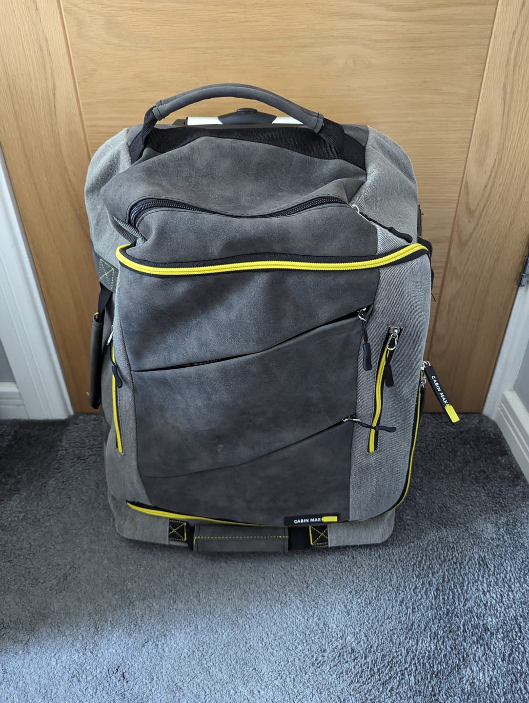 Customer photo review of Manhattan 44L Hybrid - 55x40x20cm