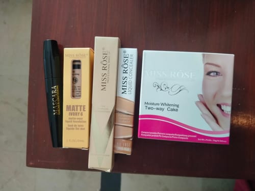 Customer photo review of Miss Rose Foundation Stick