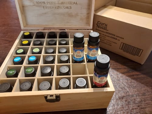 Customer photo review of Wooden Box + 36 Miscellaneous Essential Oils