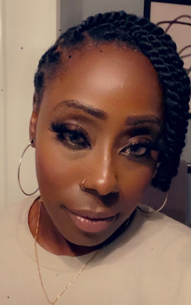 Customer photo review of Elite Sandy Gray Prescription Colored Contact Lenses