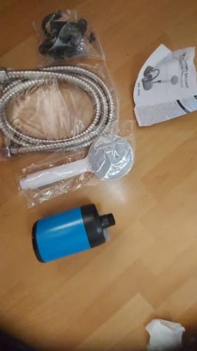 Customer photo review of Vixinx TravelShower™ - Handy shower system when travelling