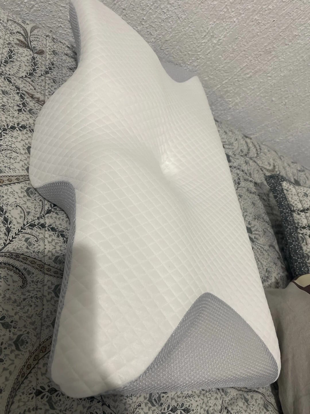 Customer photo review of Dreamers® Relief Pillow
