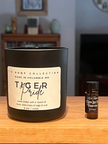 Customer photo review of Oil dram of I Come From A Long Line of Terrifying Women