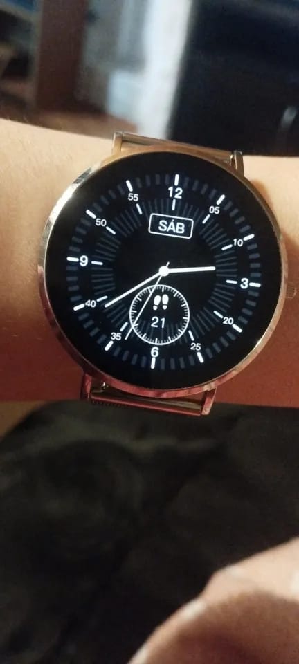 Customer photo review of Eleganza Smartwatch