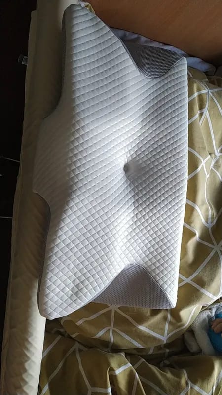 Customer photo review of Dreamers® Relief Pillow
