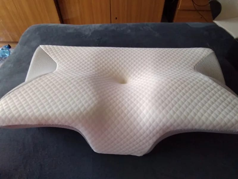 Customer photo review of Dreamers® Relief Pillow