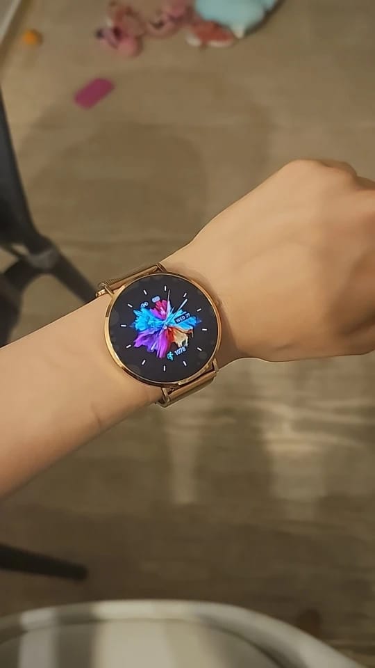 Customer photo review of Eleganza Smartwatch