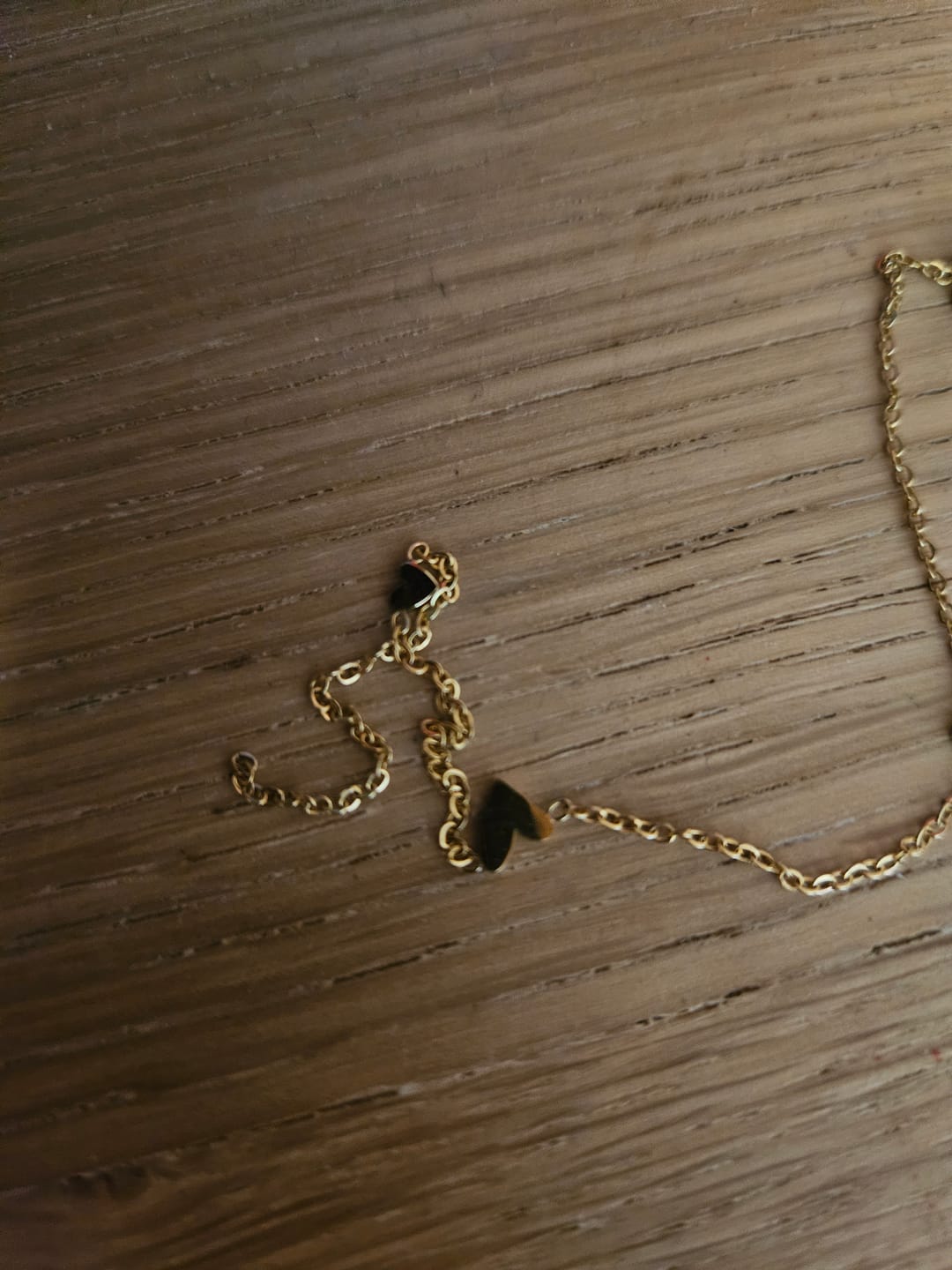 Customer photo review of Sarah - 3 Small Hearts Necklace Stainless Steel