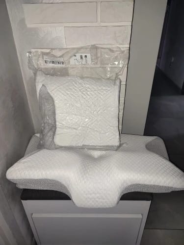 Customer photo review of Dreamers® Relief Pillow