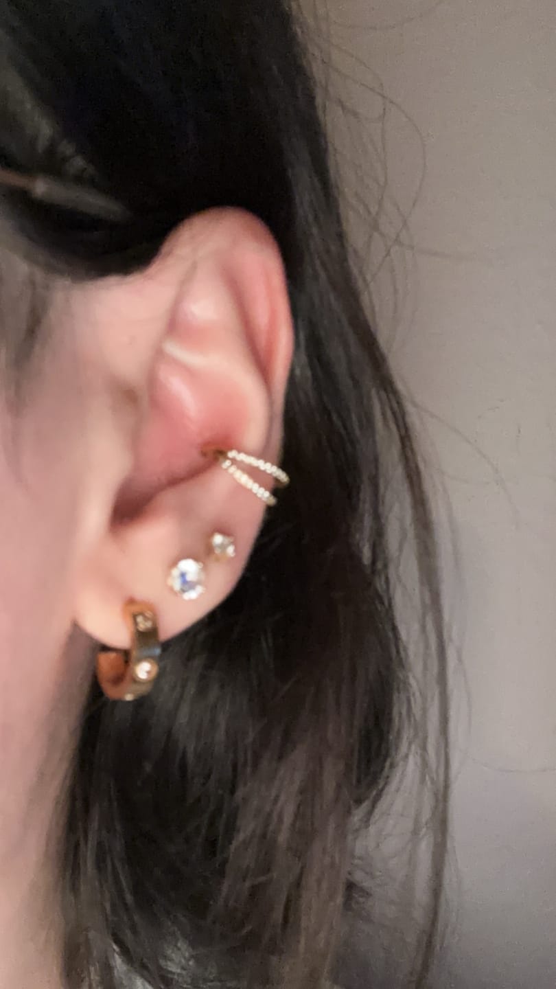 Customer photo review of Arianna Ohrstecker | 18K vergoldet