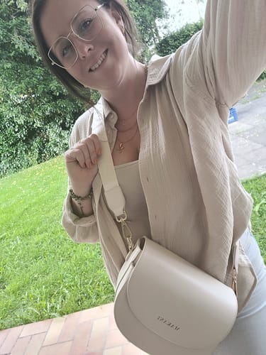 Customer photo review of KANA - CREME