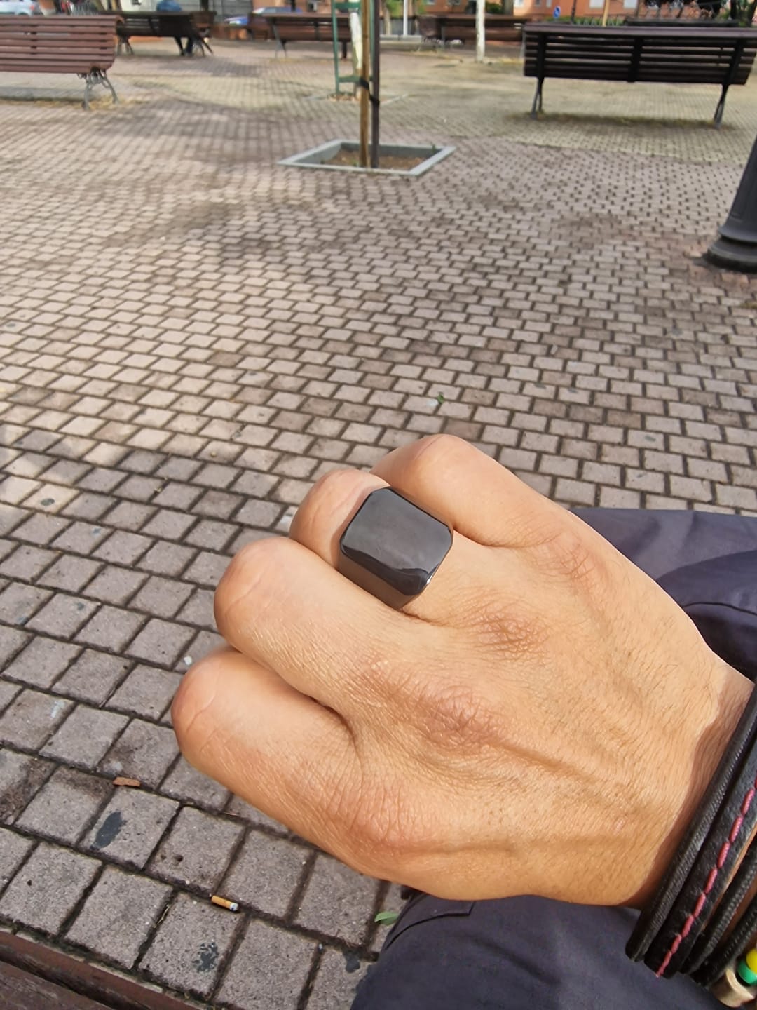 Customer photo review of SQUARE. - BLACK