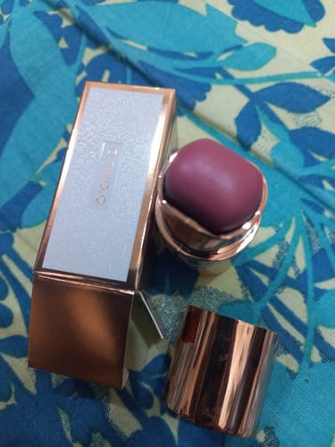 Customer photo review of O.TWO.O GLOW COLOR BOUNCE MOUSSE BLUSH