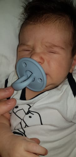 Customer photo review of Chupetes Clásico Nenina & Co Dusty Blue