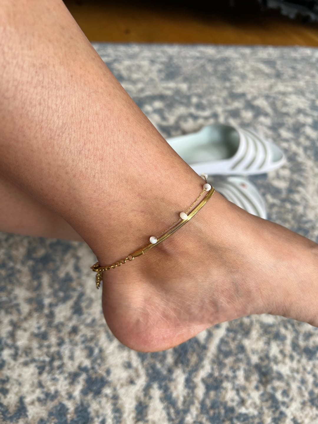 Customer photo review of Layered Snake Chain Gold Anklet
