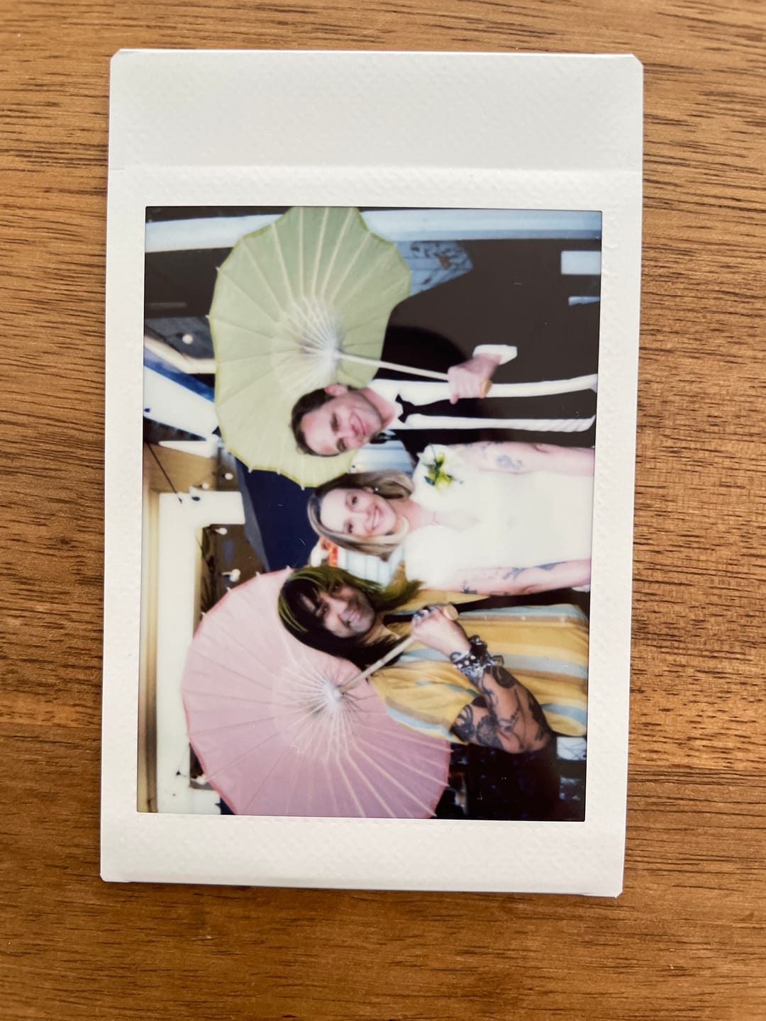Customer photo review of 32" Light Lime Paper Parasol Umbrella, Scallop Blossom Shaped with Elegant Handle
