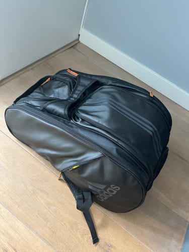 Customer photo review of Adidas Racketbag Multigame Black
