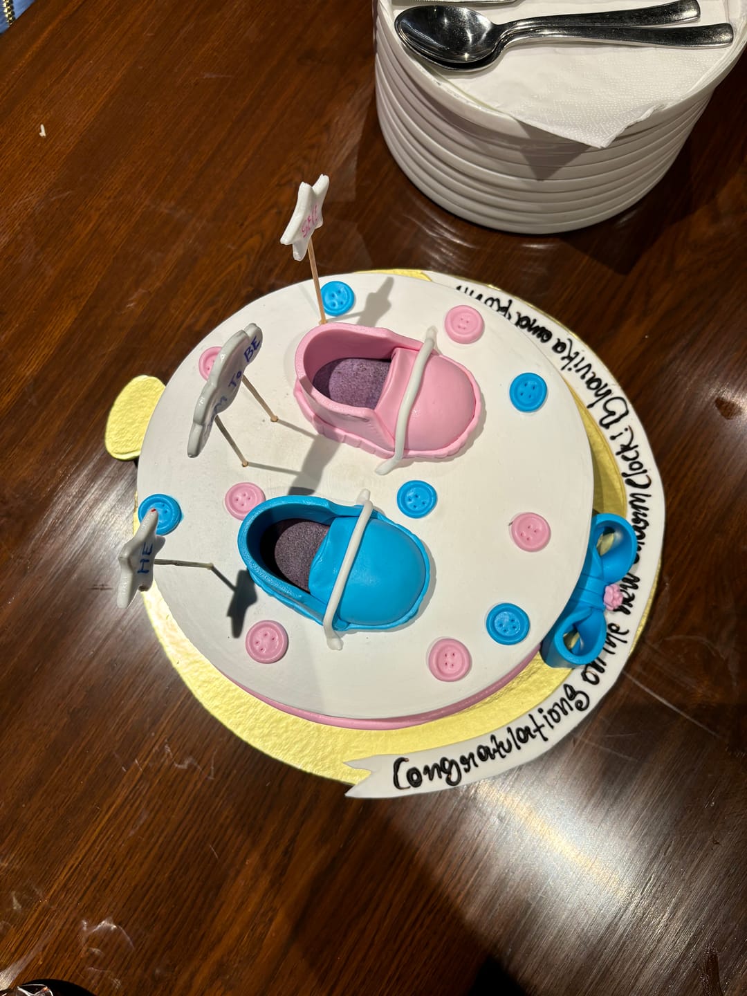 Customer photo review of Baby Shower Shoes Design Cake