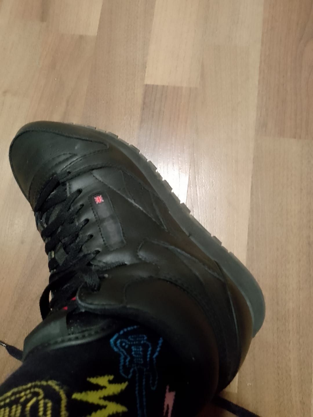 Customer photo review of Zapatilla Reebok Classic Leather Mid Hombre Mono Negro