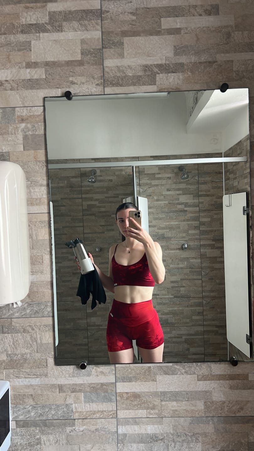 Customer photo review of Shorts Maltinto Rosso Inferno