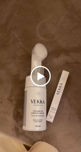 Customer video review of SERUM GEL HIDRATANTE FACIAL HYDRA GLOW - ÁCIDO HIALURÔNICO