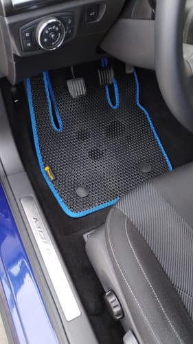 Michał S. review of Dywaniki samochodowe na zamówienie - Przód i tył image 1 out of 3