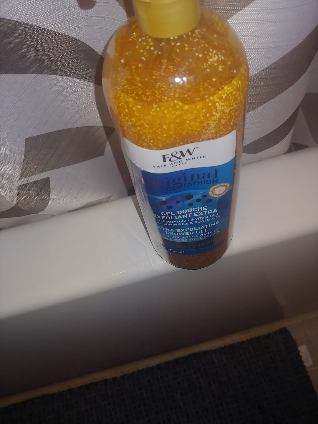 Customer photo review of Original Glutathion   Exfoliating Shower Gel 940ml