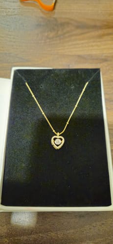 Customer photo review of AMBER Heart Dancing Diamond Beaded Necklace