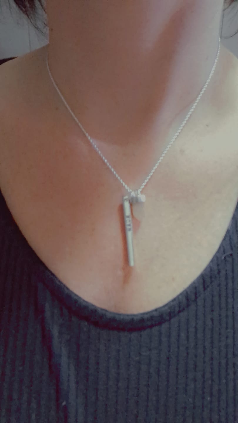 Customer photo review of Colgante mini Lingote