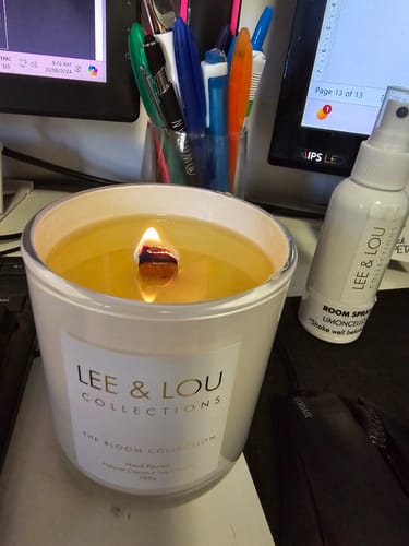Customer photo review of Limoncello (Lemon Peel | Leafy Green | Sugar Cane) - Bloom Candle | 50hr Burn