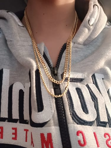Reseña con foto de un cliente sobre Cadena Miami Cuban Oro 5mm