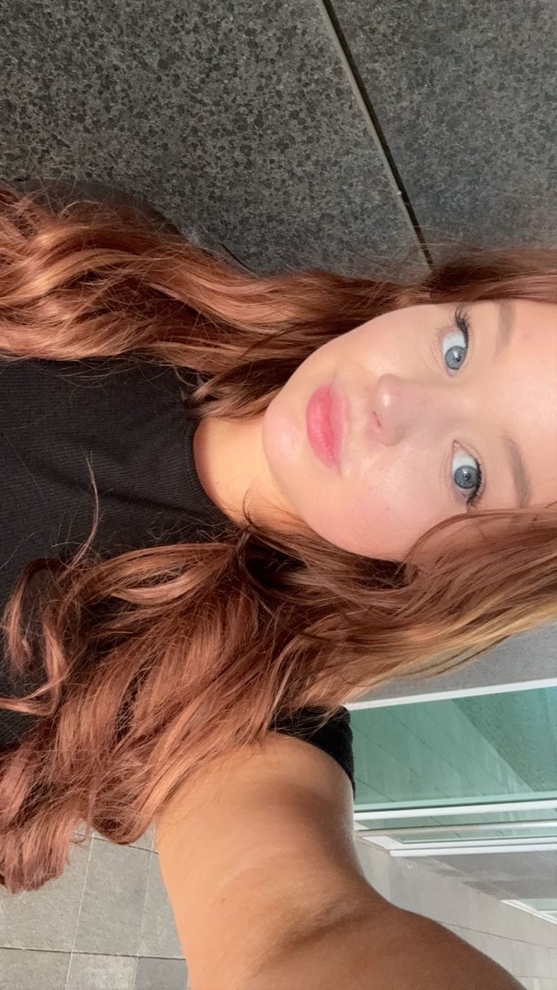 Customer photo review of Stranded 20" One Piece Wand Wave Clip-in Hair Extension #33/30 Sunrose