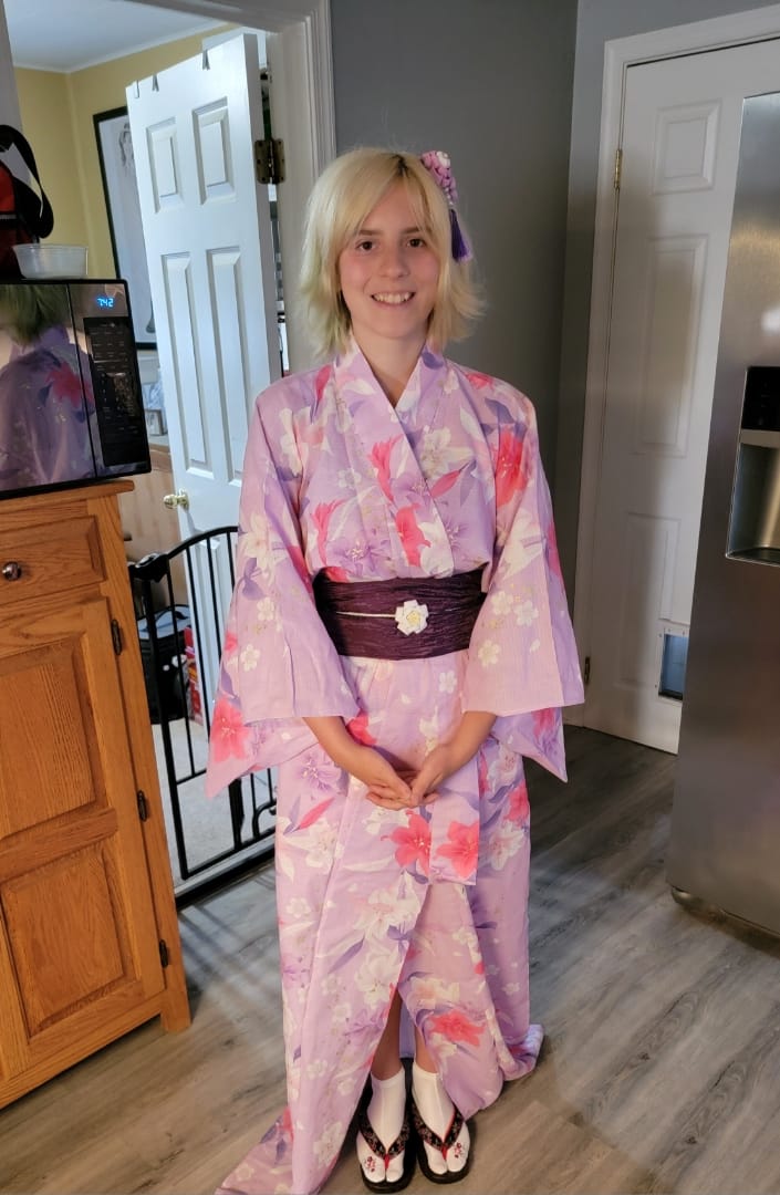 Customer photo review of Yukata Kimono - Pink and Red Lilies in Light Purple (Style #2591)
