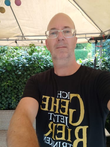 Customer photo review of Ich gehe jetzt Bier trinken  - T-Shirt