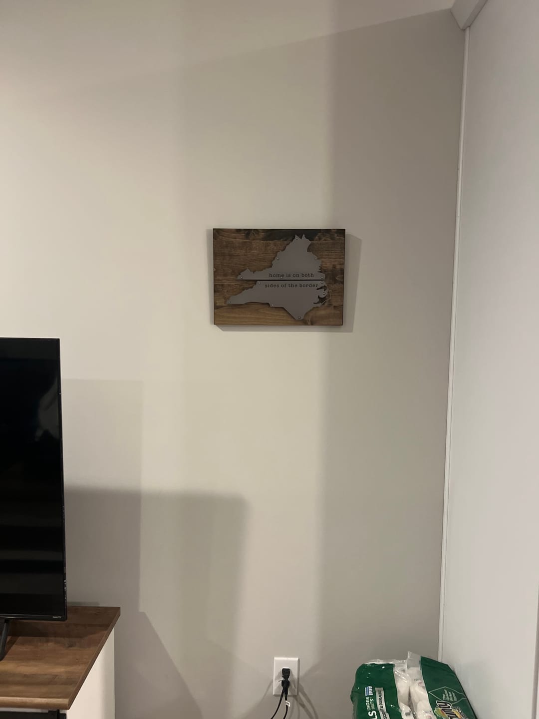 Customer photo review of Virginia/North Carolina Home is on both sides of the border