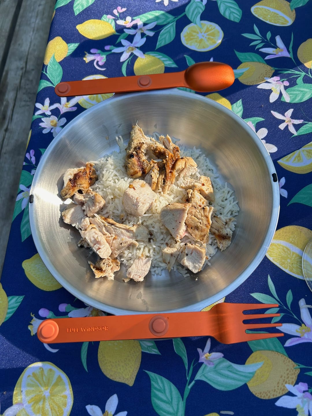 Customer photo review of Magware - Magnetic Bowls /Plates Family Set (20PCS)